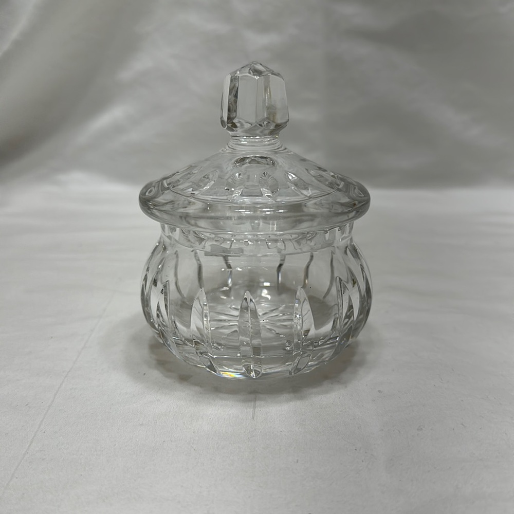 Crystal jar with lid